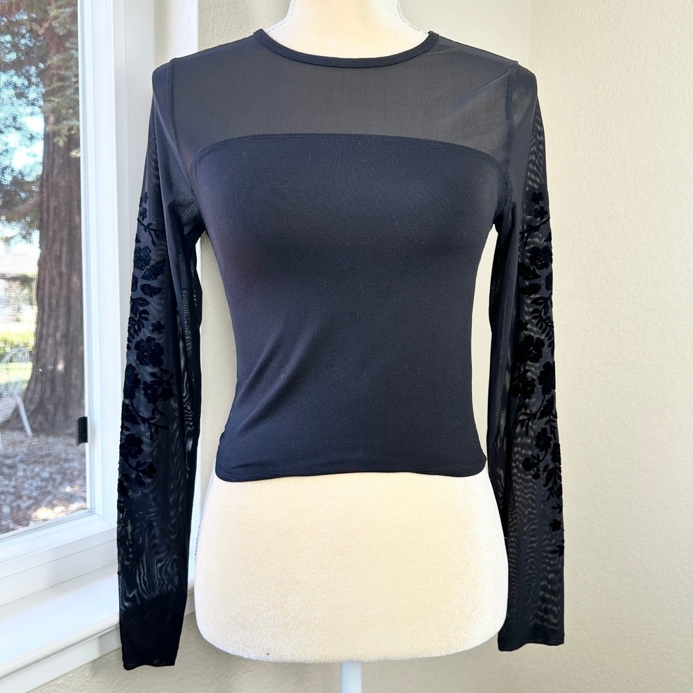Athleta Velvet Rose Limited Edition Top‎ XXS Black Mesh Long Sleeve Cropped Chic